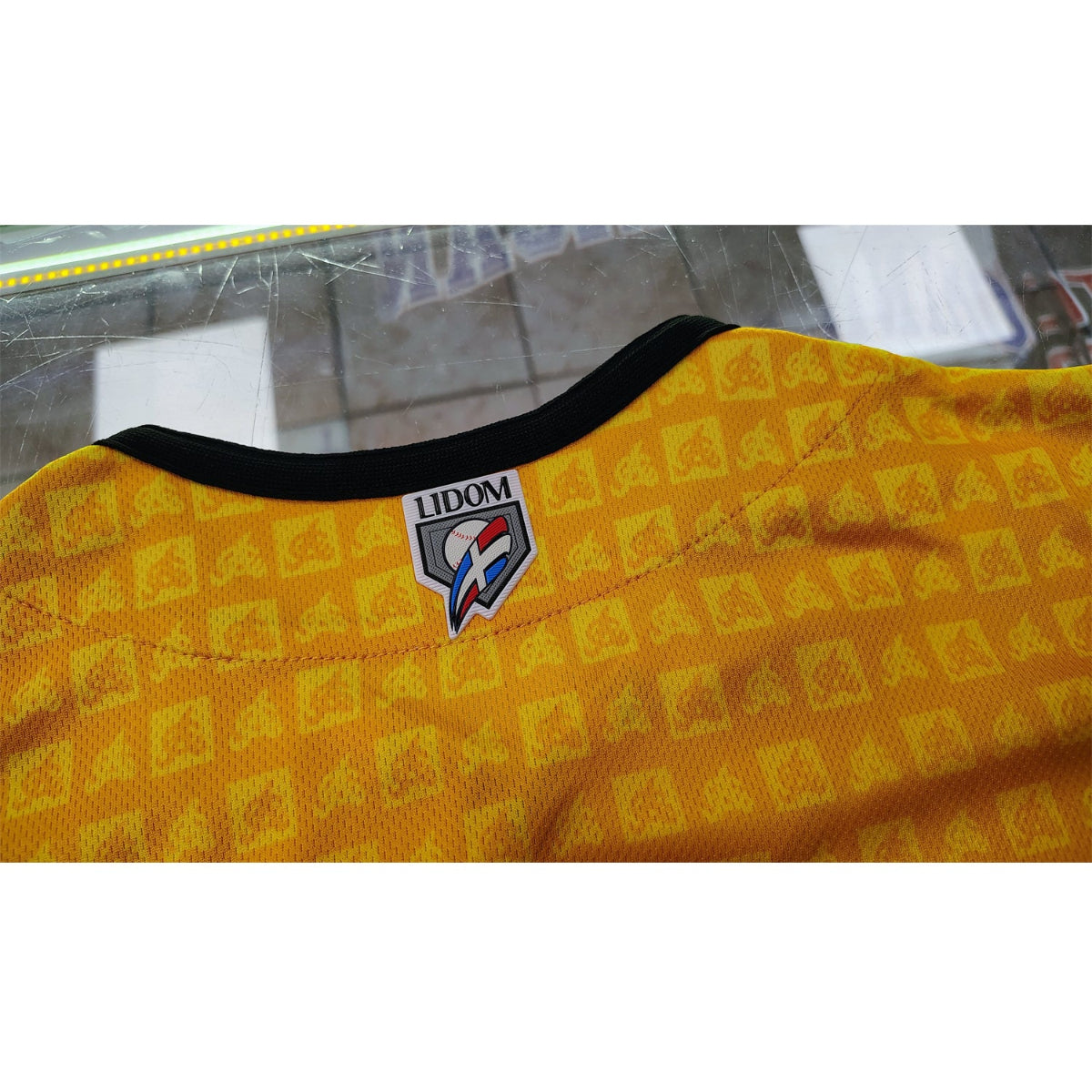 2024-2025 OFFICIAL Aguilas Cibaeñas Full Button Jersey - Gold/Patern product image 5, provided for visual reference and