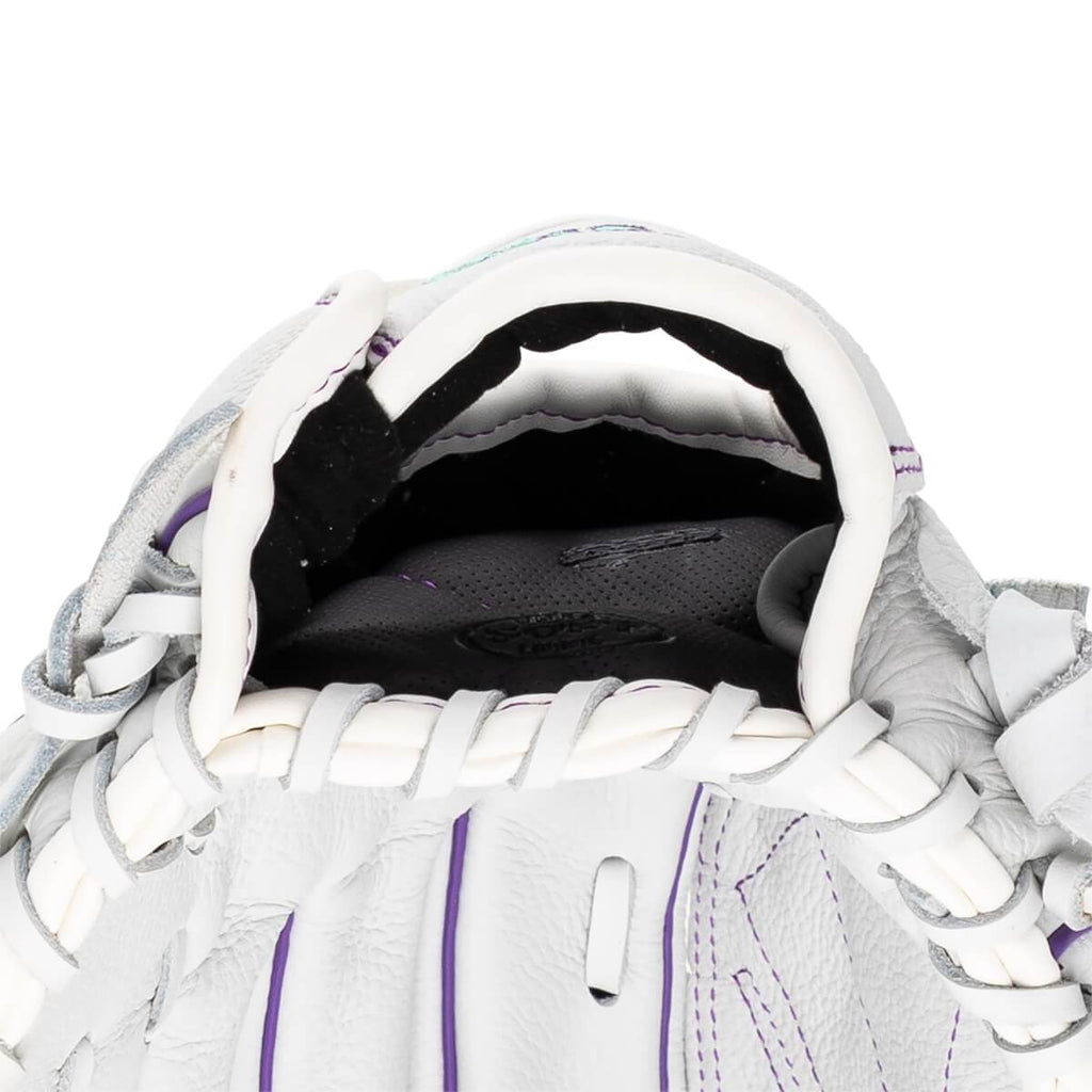 2026 Wilson A500 SIREN 12.5" Outfield Glove product image 6, provided for visual reference and product detail review