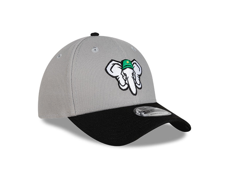 Estrellas Orientales New Era 9FORTY Adjustable Hat - Gray/Black product image 2, provided for visual reference and product