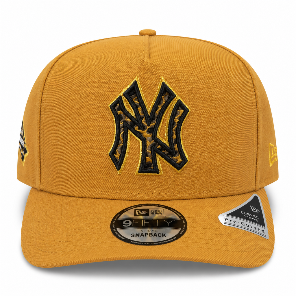 New Era New York Yankees 9FIFTY A-Frame Curved 25th Anniversary Patch Snapback Hat Khaki | MLB Adjustable Cap product image