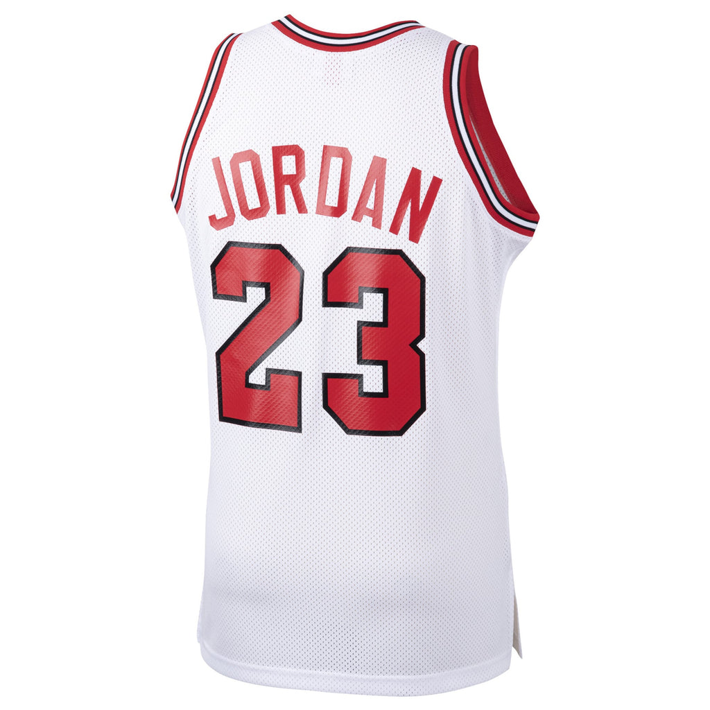 Chicago Bulls Michael Jordan Mitchell & Ness White 1984/85 Hardwood Classics Rookie Authentic Jersey for Men product image