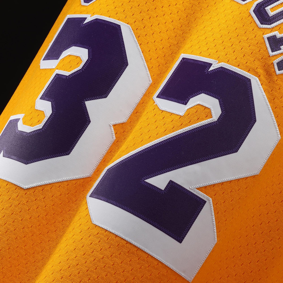 Los Angeles Lakers Magic Johnson Mitchell & Ness Gold 1984/85 Hardwood Classics Swingman Jersey for Men product image 6,