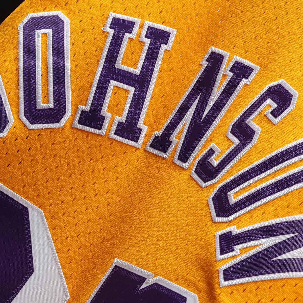 Los Angeles Lakers Magic Johnson Mitchell & Ness Gold 1984/85 Hardwood Classics Swingman Jersey for Men product image 7,