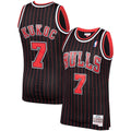 Chicago Bulls Toni Kukoc Mitchell & Ness Black 1995/96 Hardwood Classics Swingman Jersey for Men product image 1, provided