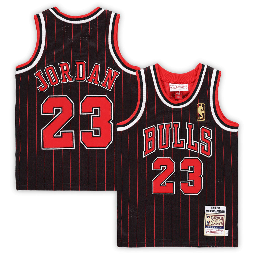 Toddler Chicago Bulls Michael Jordan Mitchell & Ness Black 1996/97 Hardwood Classics Authentic Jersey product image 1,