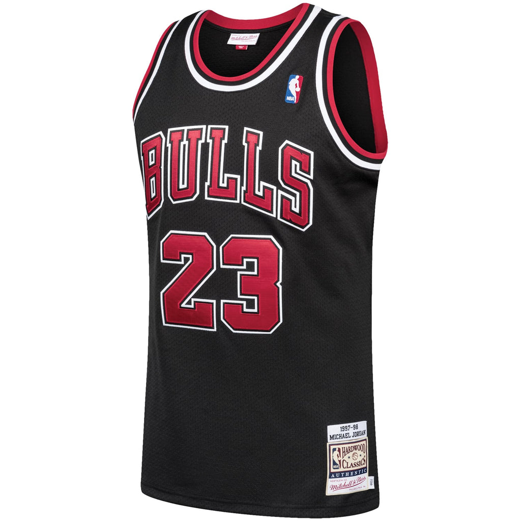 Chicago Bulls Michael Jordan Mitchell & Ness Black 1997/98 Hardwood Classics Authentic Jersey for Men product image 3,