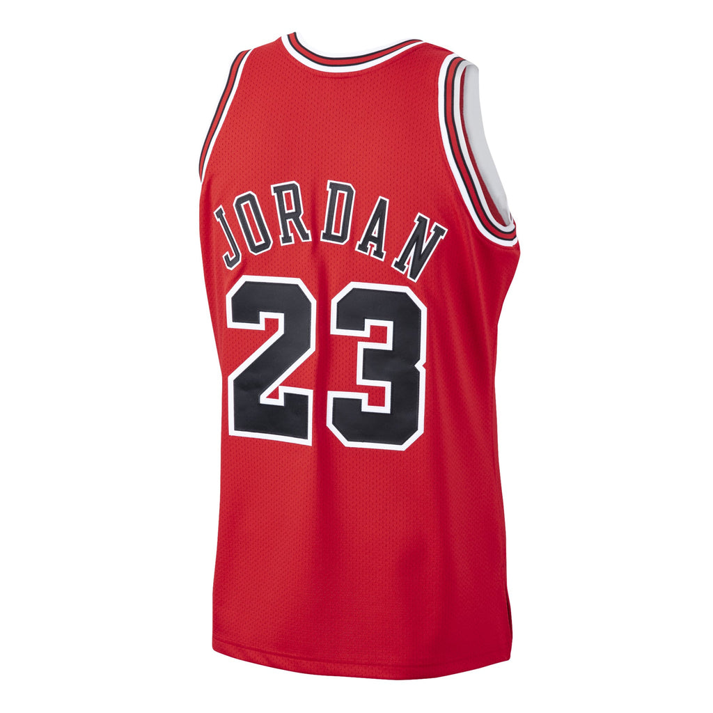 Chicago Bulls Michael Jordan Mitchell & Ness Scarlet 1997/98 Hardwood Classics Authentic Jersey for Men product image 4,