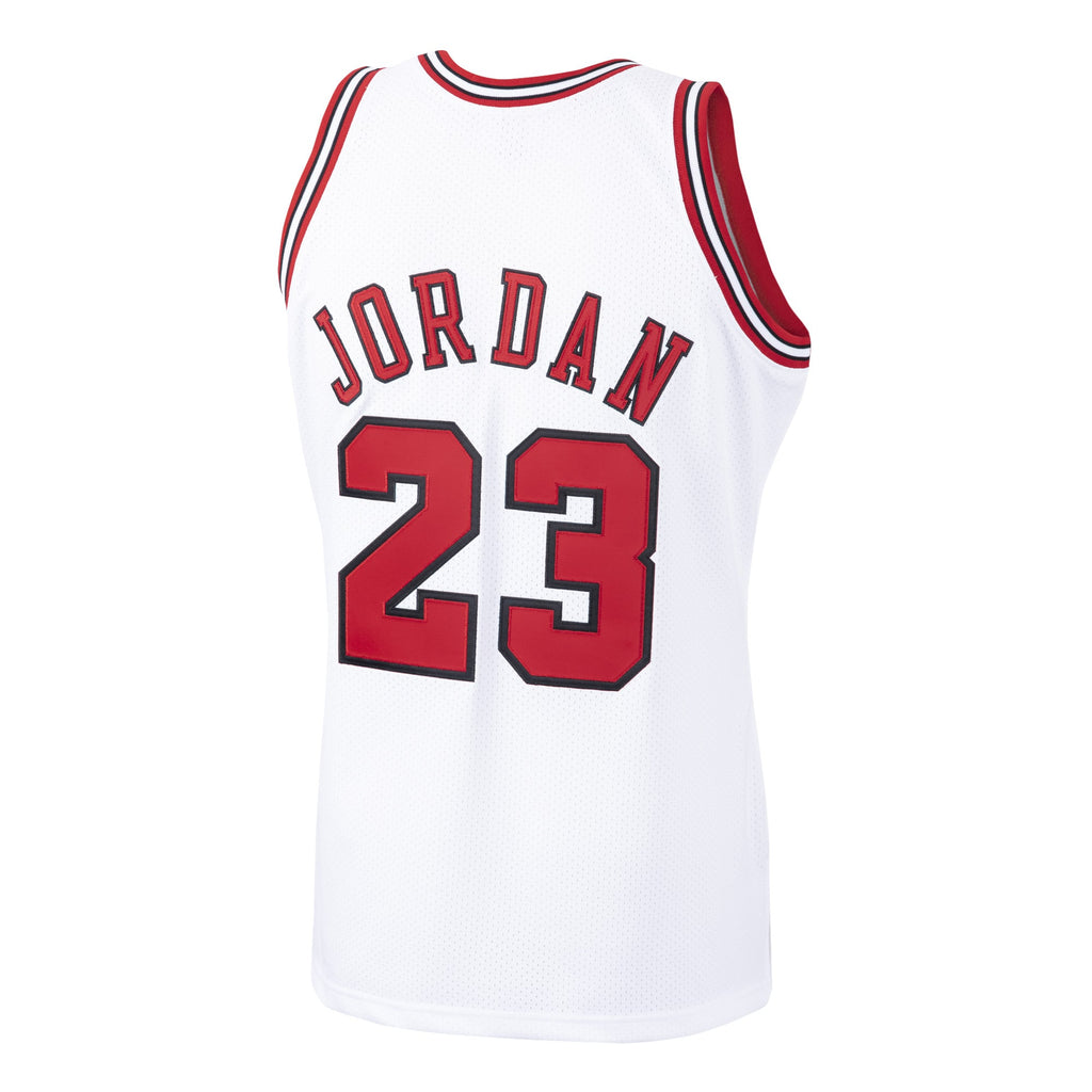 Chicago Bulls Michael Jordan Mitchell & Ness White 1997/98 Hardwood Classics Authentic Jersey for Men product image 4,