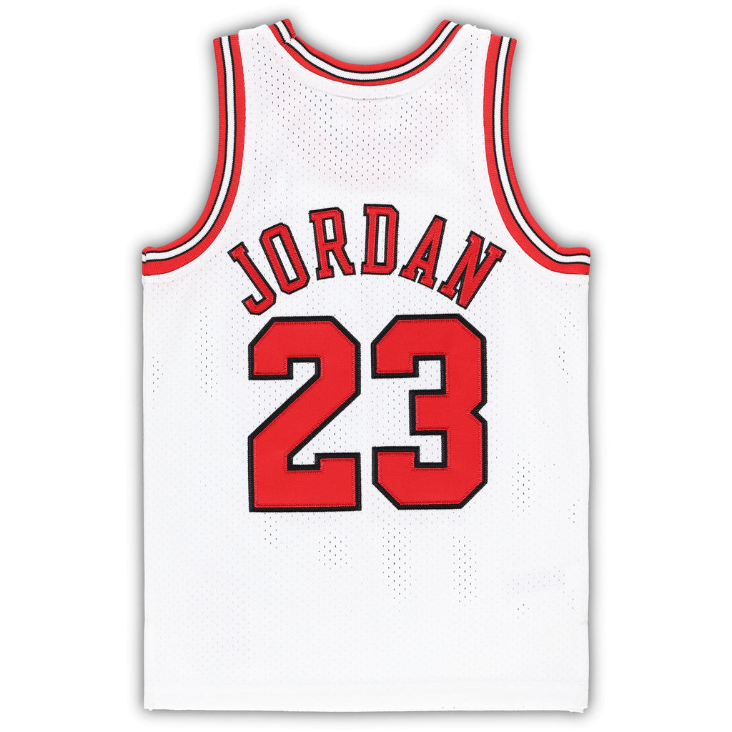 Preschool Chicago Bulls Michael Jordan Mitchell & Ness White 1997/98 Hardwood Classics Authentic Jersey product image 4,