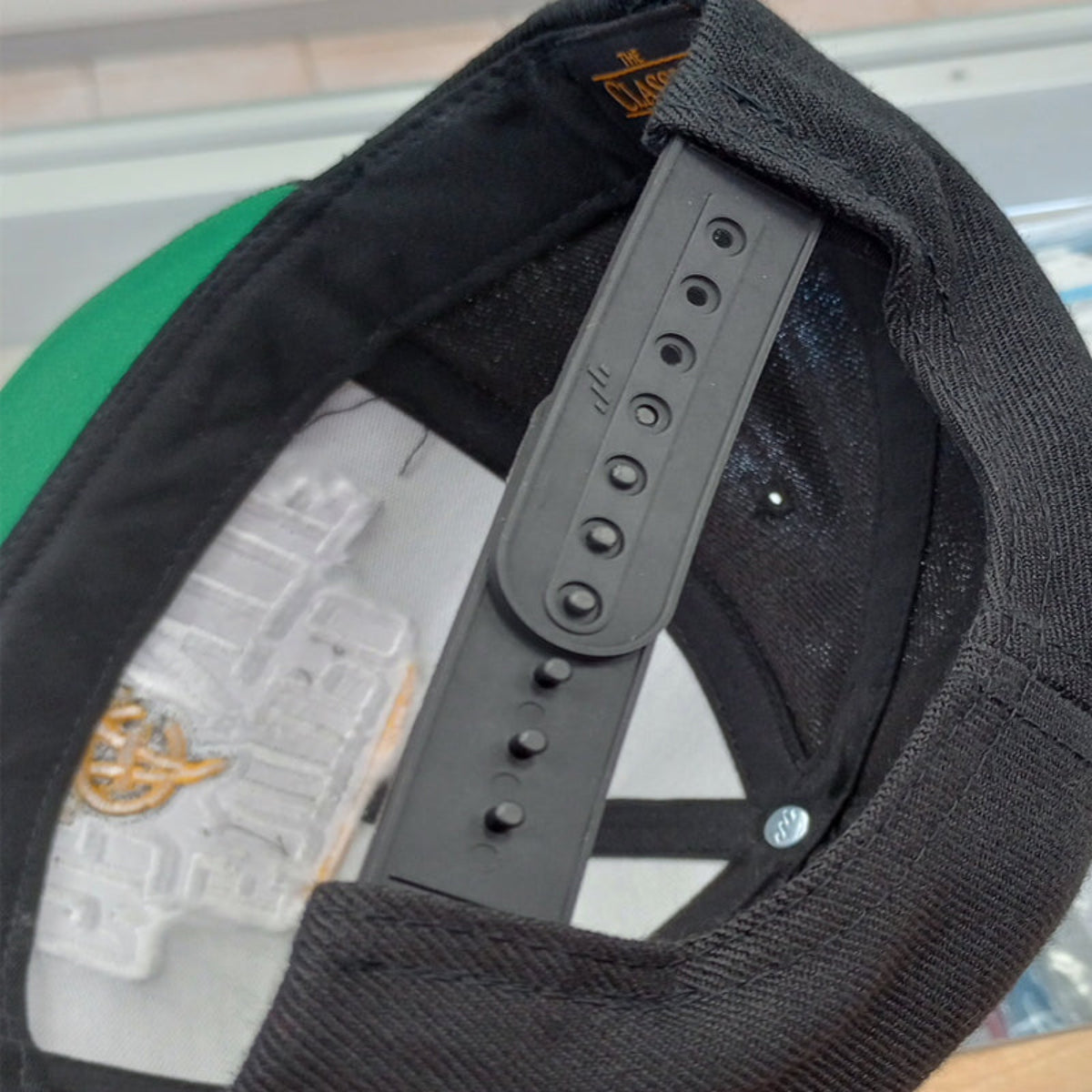 Aguilas Cibaeñas New Era Snapback Black Face Hat product image 2, provided for visual reference and product detail review