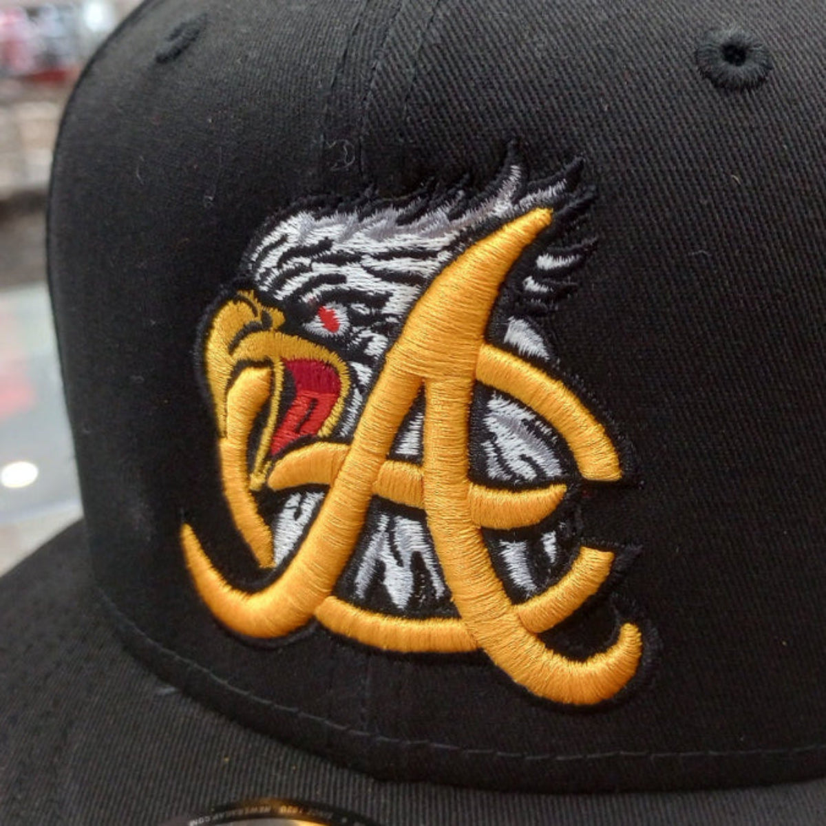 Aguilas Cibaeñas New Era Snapback Black Face Hat product image 4, provided for visual reference and product detail review