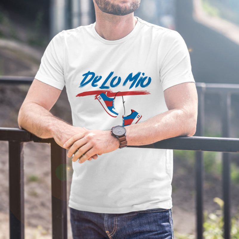 Dominican Phrase "De lo mio" Printed T-Shirt product image 4, provided for visual reference and product detail review