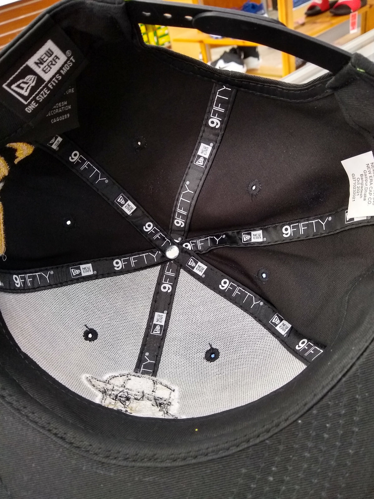 Embroidered "El Chapo" logo hats product image 4, provided for visual reference and product detail review