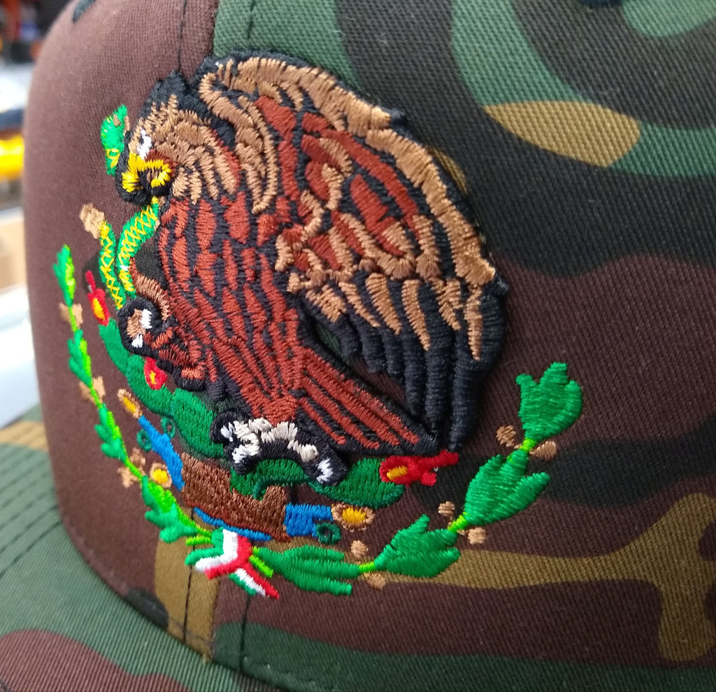 Embroidered Shield and flag Snapback Mexico Camouflage hat product image 2, provided for visual reference and product detail