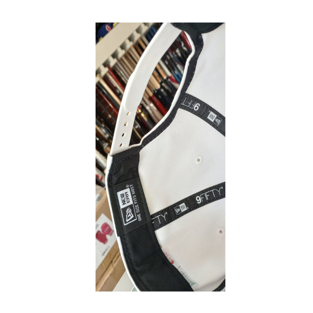Embroidered Shield and flag Snapback Mexico New Era White Hat product image 6, provided for visual reference and product