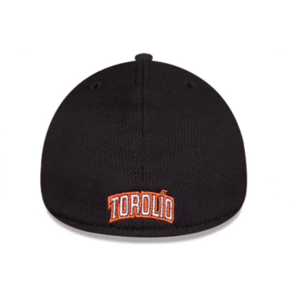 Toros del Este New Era 39THIRTY Flexible Hat - Black product image 4, provided for visual reference and product detail review