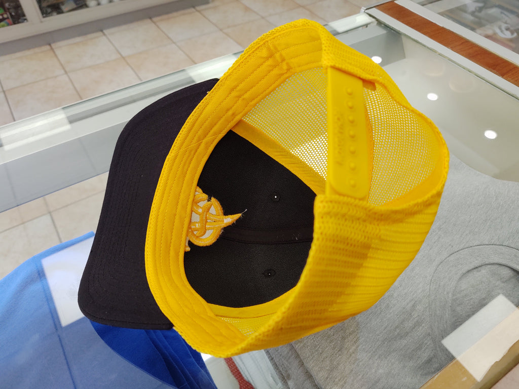 Aguilas Cibaeñas Embroidered Mesh Trucker Hat – Adjustable Snapback Baseball Cap product image 6, provided for visual