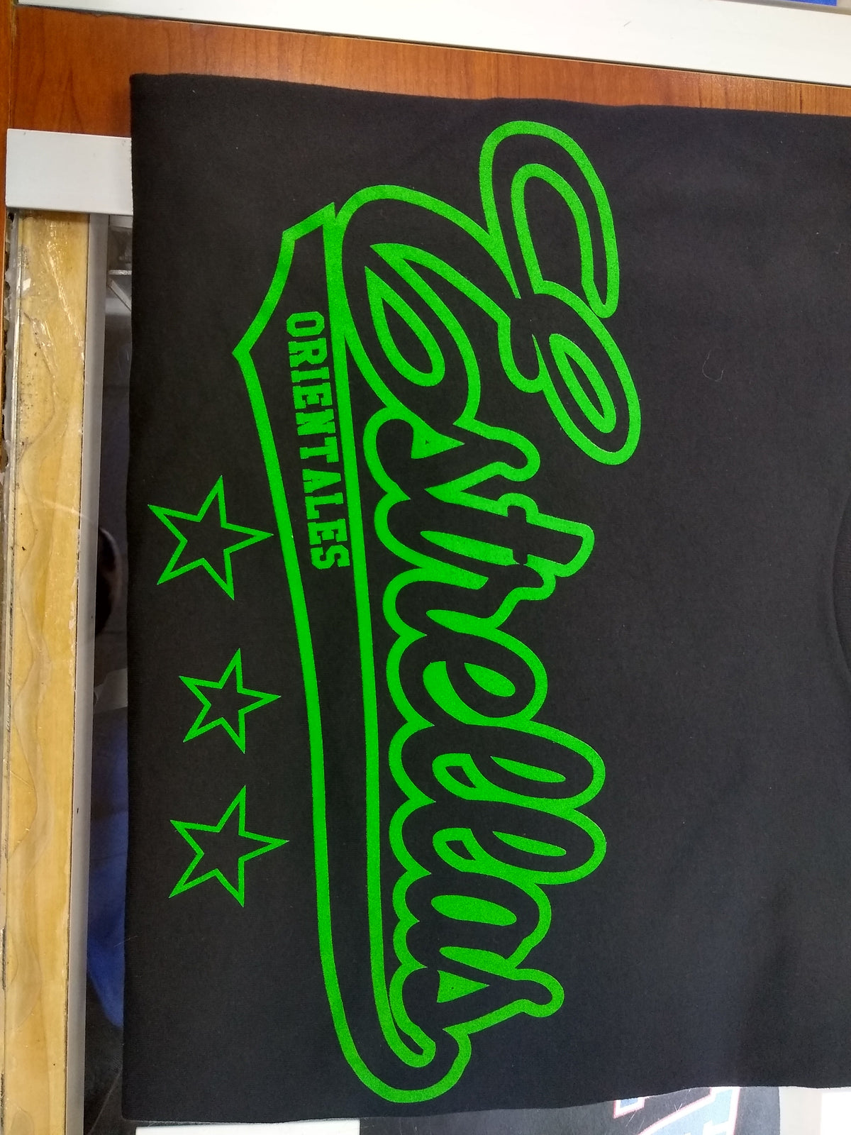 Estrellas Orientales black letter-green-border T-Shirts product image 2, provided for visual reference and product detail