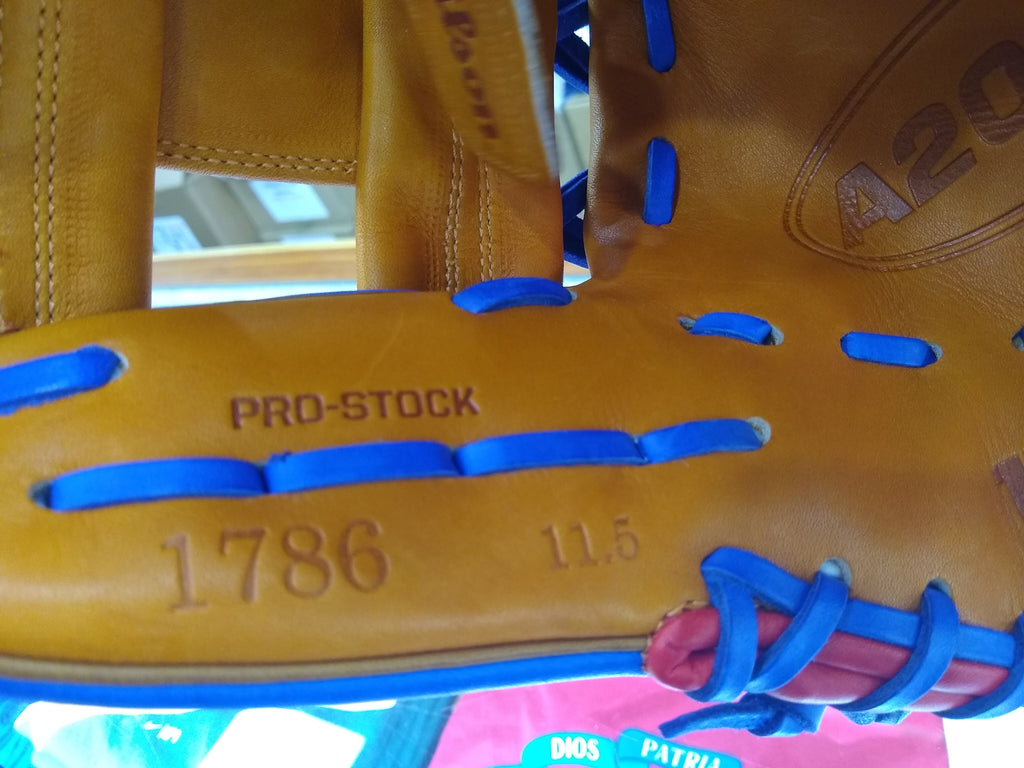 Wilson A2000 1786 Infield Peligro Sports Exclusive Edition RHT product image 9, provided for visual reference and product