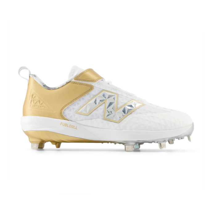 New Balance FuelCell 4040v8 Metal Cleats product image 1, provided for visual reference and product detail review