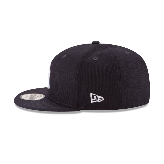 New York Yankees Basic 9FIFTY Navy Blue Snapback product image 5, provided for visual reference and product detail review