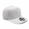 New York Yankees 9FIFTY AF Curved Bronx Bombers Snapback Cap – White Adjustable MLB Flat Curved Brim Hat product image 1,