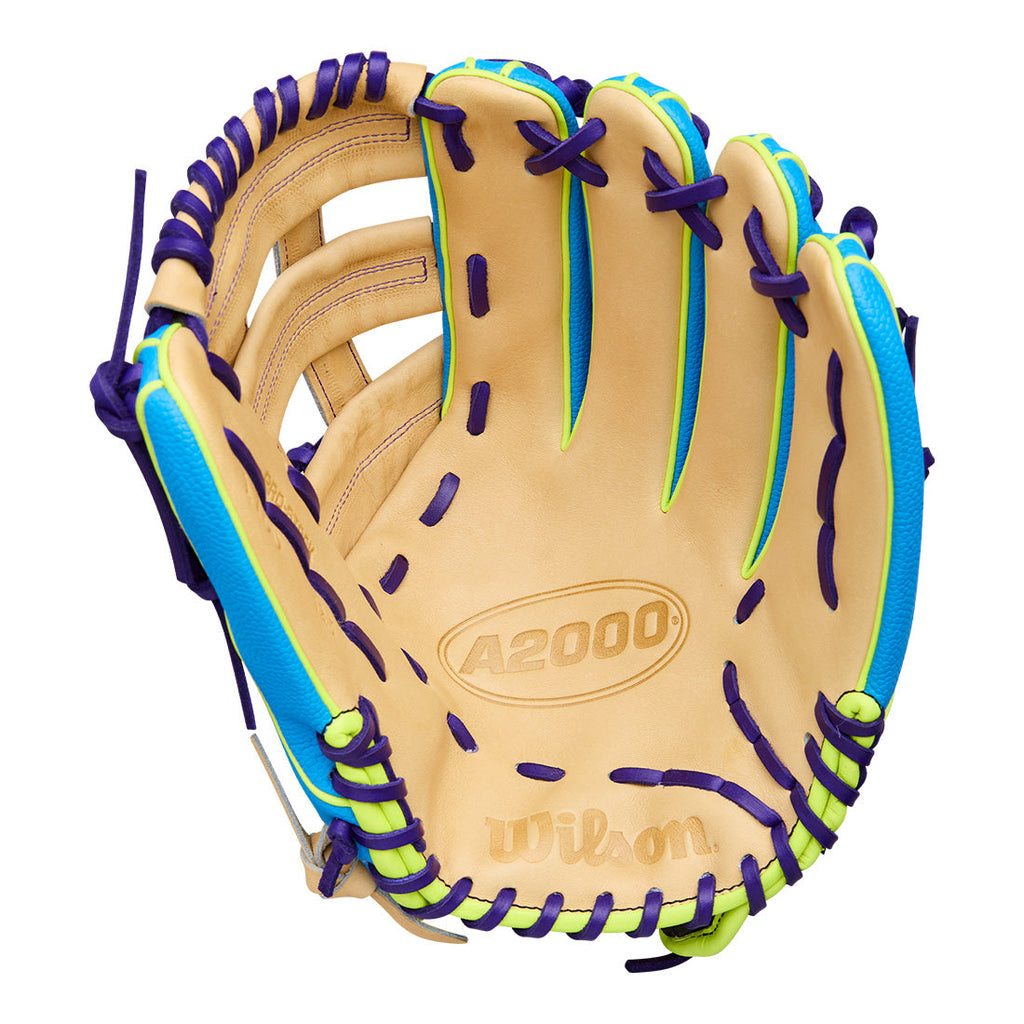 Wilson 2025 Winter A2000 1750SS 12.5” Outfield Baseball Glove product image 3, provided for visual reference and product