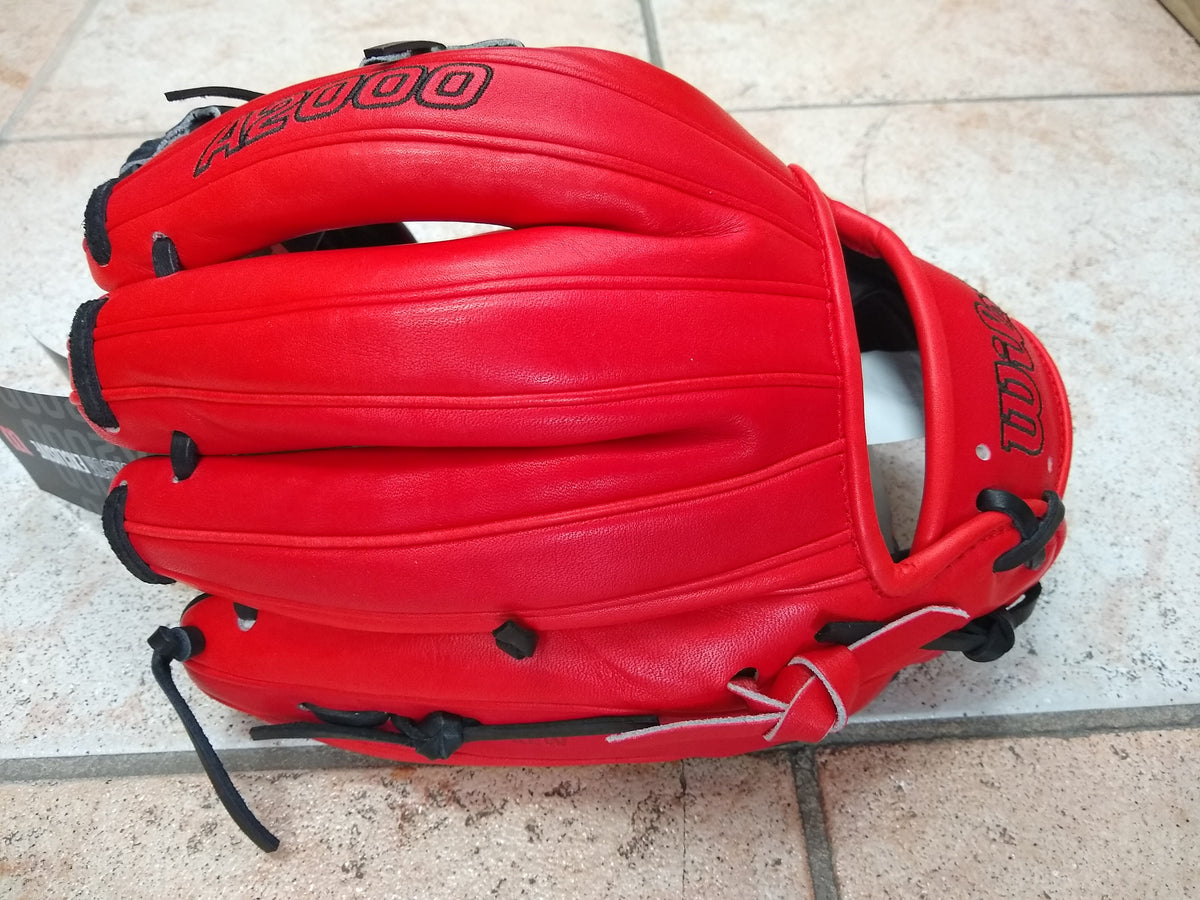WILSON A2000 Baseball RHT Infield Glove Series - Exclusive Edition product image 3, provided for visual reference and