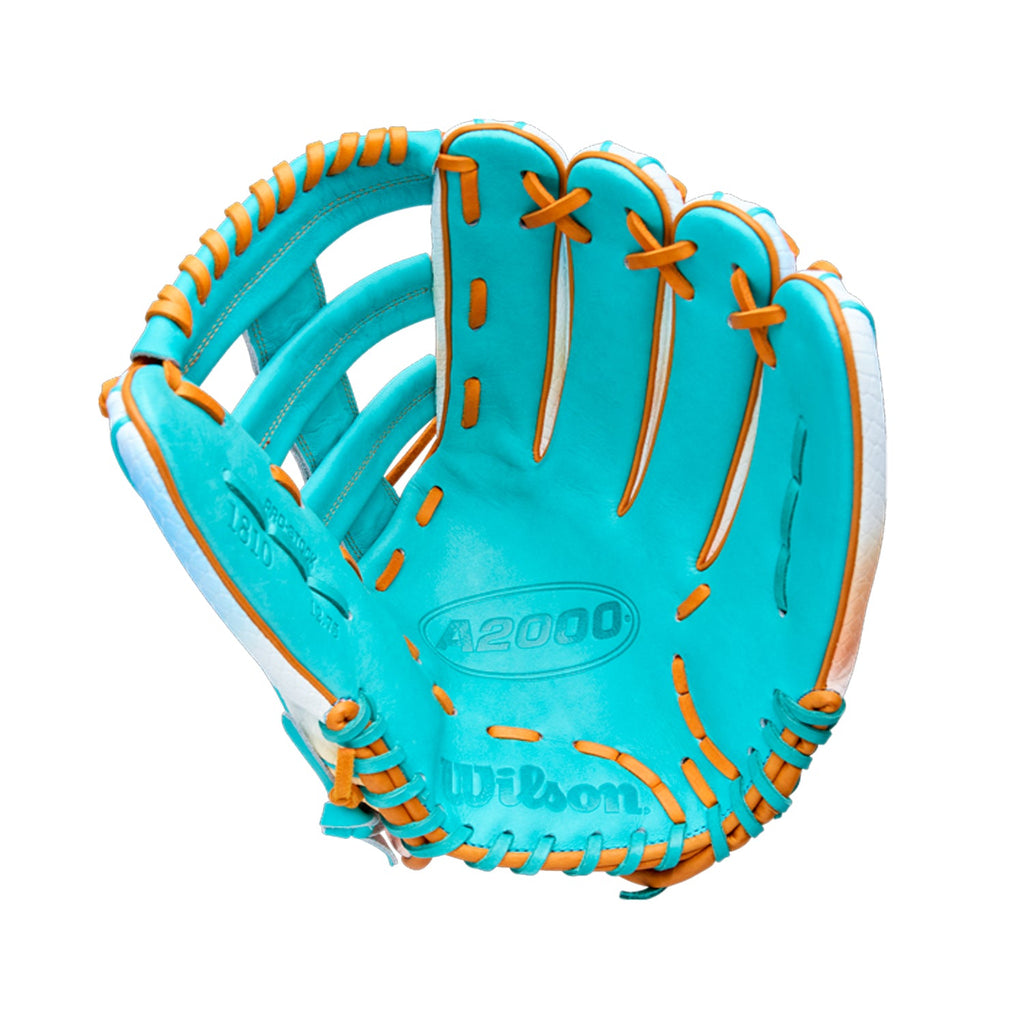 Wilson 2025 OMAHA A2000 1810 Northern Lights 12.75" Outfield Glove product image 2, provided for visual reference and