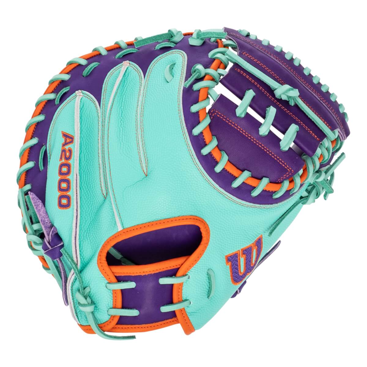 Wilson 2025 Winter A2000® CM33SS 33” Baseball Catcher’s Mitt product image 1, provided for visual reference and product