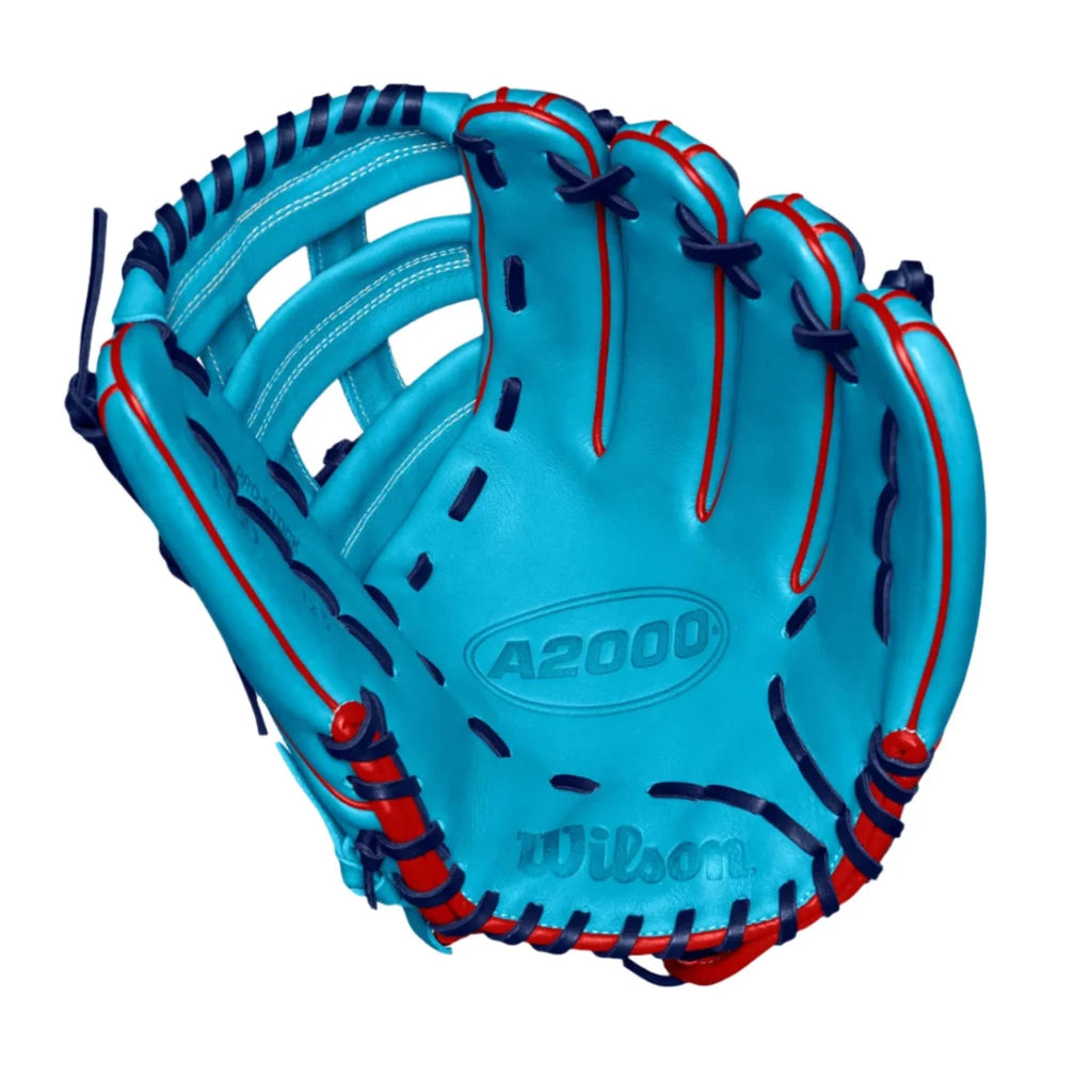 Wilson A2000 1750 12.5" Outfield Glove product image 2, provided for visual reference and product detail review