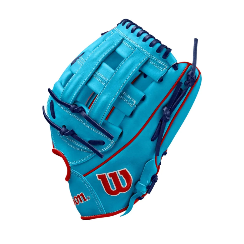 Wilson A2000 1750 12.5" Outfield Glove product image 3, provided for visual reference and product detail review