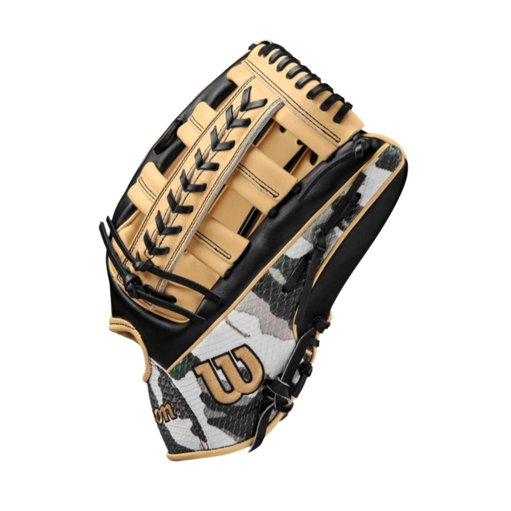 Wilson A2000 Winter 2024 1810 12.75" Outfield Glove product image 2, provided for visual reference and product detail review