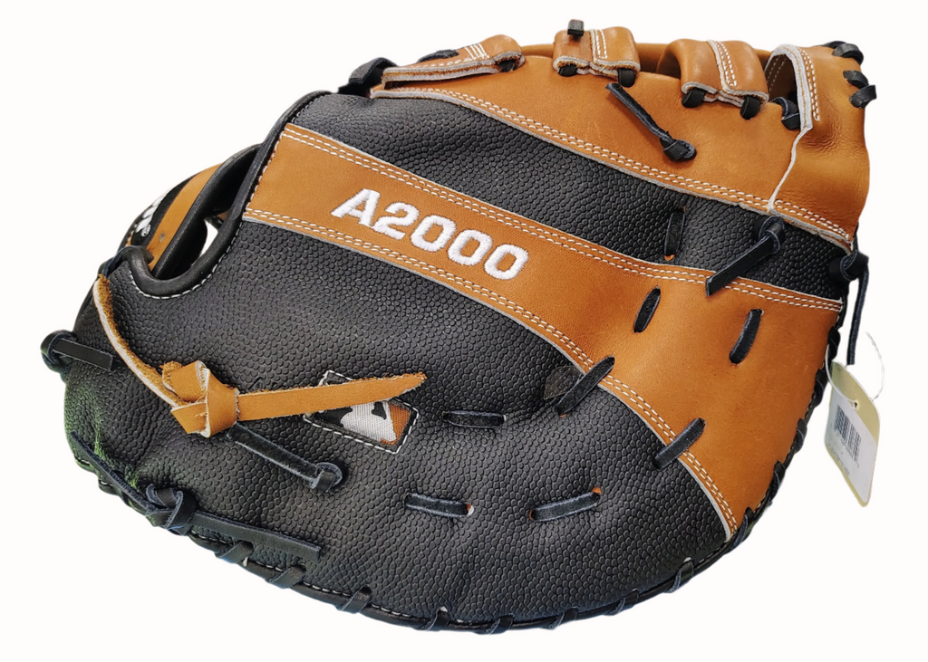 Wilson Pro Stock A2000 1614SS 12.5" First Base Baseball Glove - LHT product image 1, provided for visual reference and