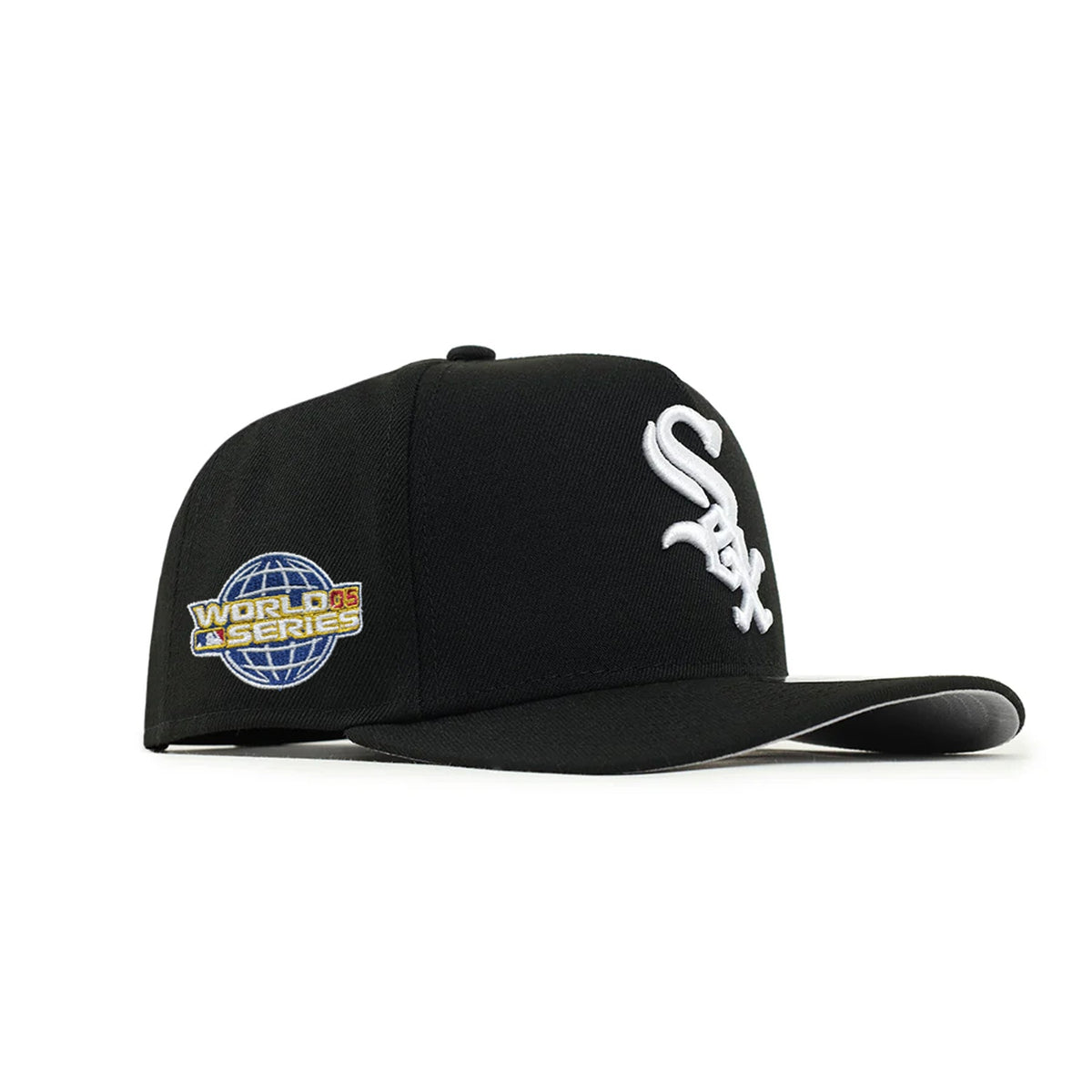 Chicago White Sox 950AF Curved 2005 World Series Snapback product image 1, provided for visual reference and product detail