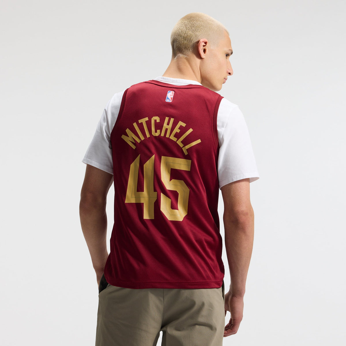 Cleveland Cavaliers Donovan Mitchell Fanatics Wine Fast Break Replica Jersey - Icon Edition for Men product image 4,