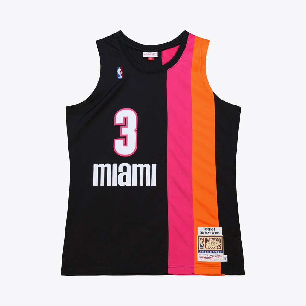 Miami Heat Dwyane Wade Mitchell & Ness Black 2005-06 Hardwood Classics Authentic Jersey for Men product image 2, provided