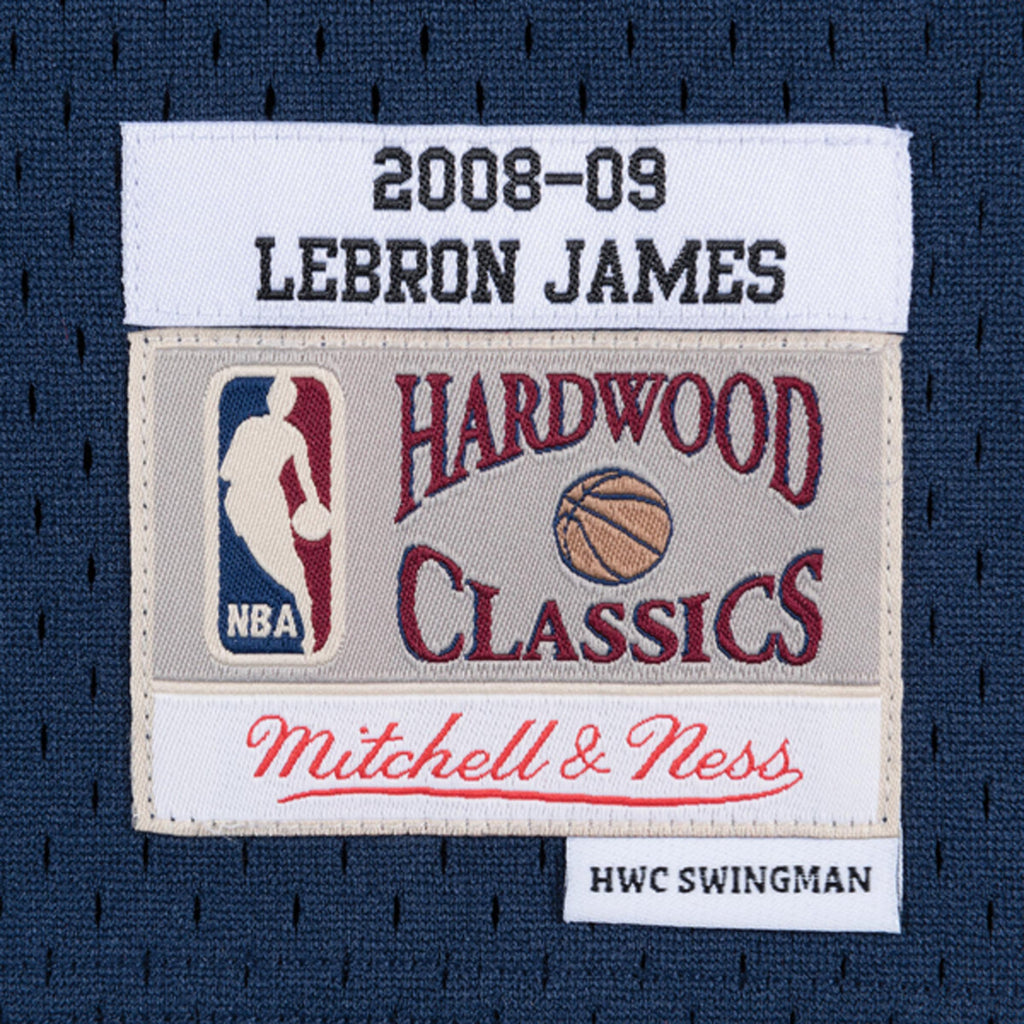 Cleveland Cavaliers LeBron James Mitchell & Ness Navy Hardwood Classics Swingman Jersey for Men product image 4, provided