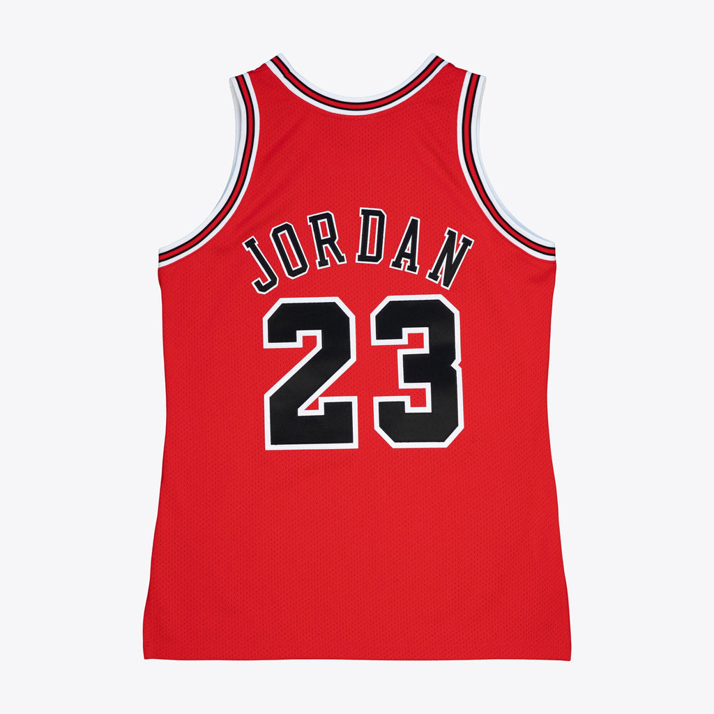 Chicago Bulls Michael Jordan Mitchell & Ness Red 1997-98 Authentic Jersey for Men product image 3, provided for visual