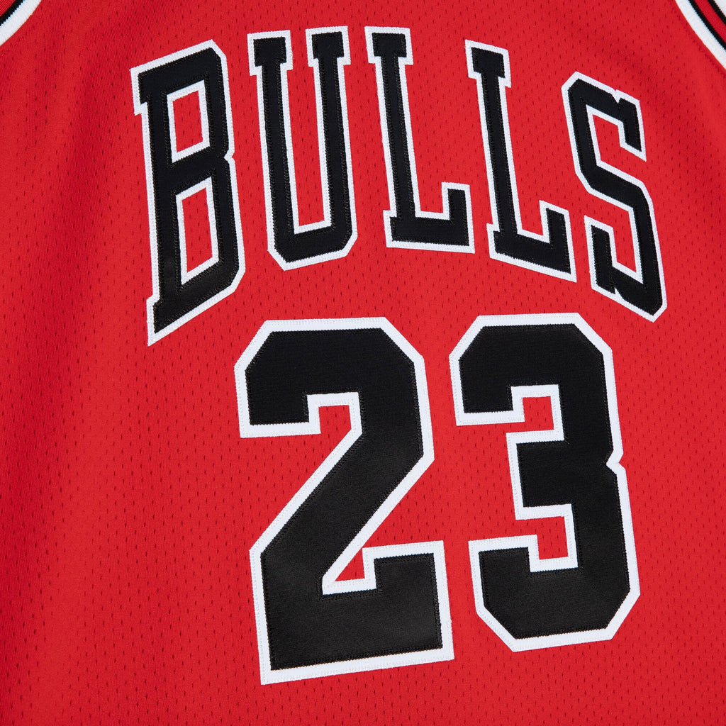 Chicago Bulls Michael Jordan Mitchell & Ness Red 1997-98 Authentic Jersey for Men product image 5, provided for visual