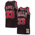 Chicago Bulls Scottie Pippen Mitchell & Ness Black Hardwood Classics Swingman Jersey for Men product image 1, provided for