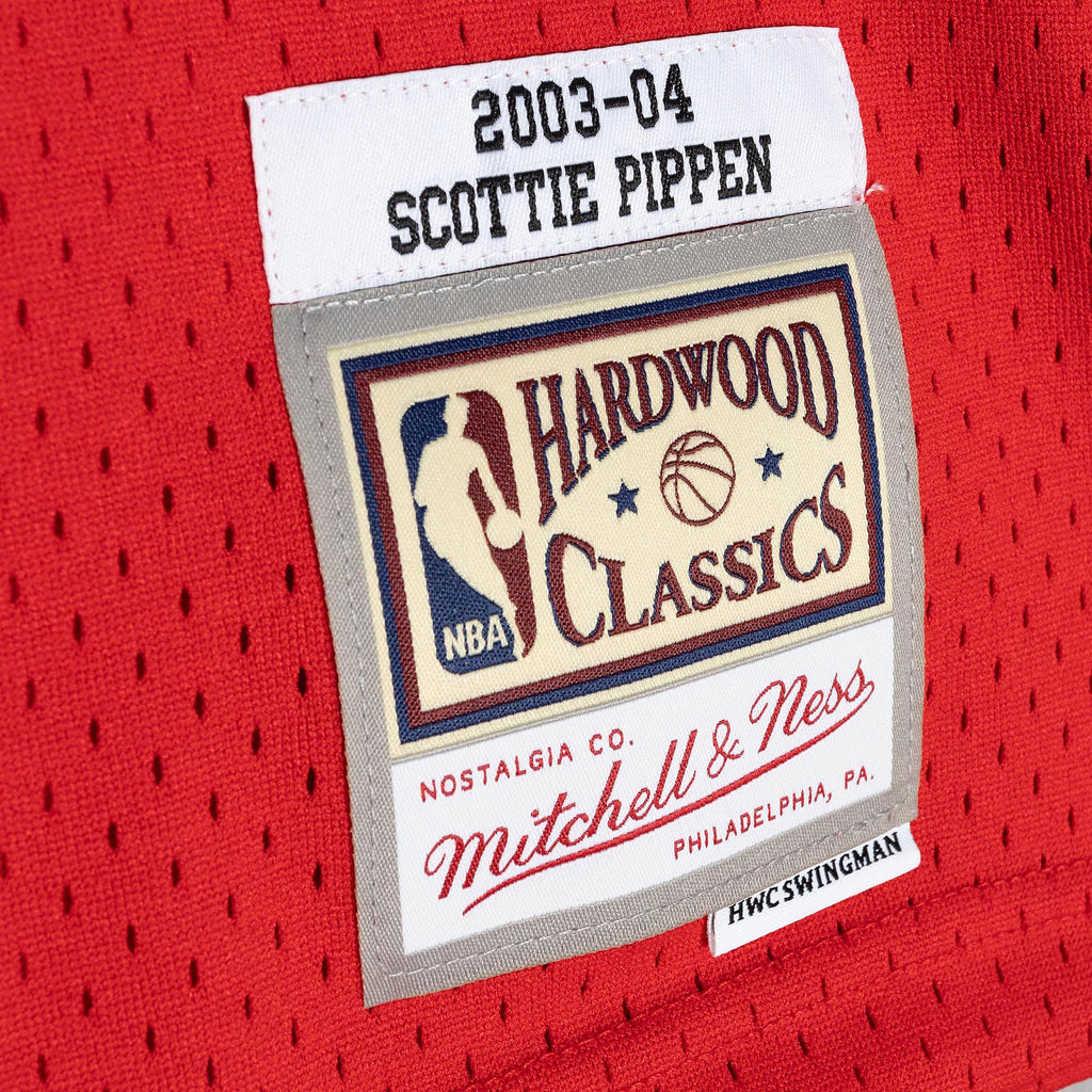 Chicago Bulls Scottie Pippen Mitchell & Ness Red Hardwood Classics 2003-04 Swingman Jersey for Men product image 5, provided
