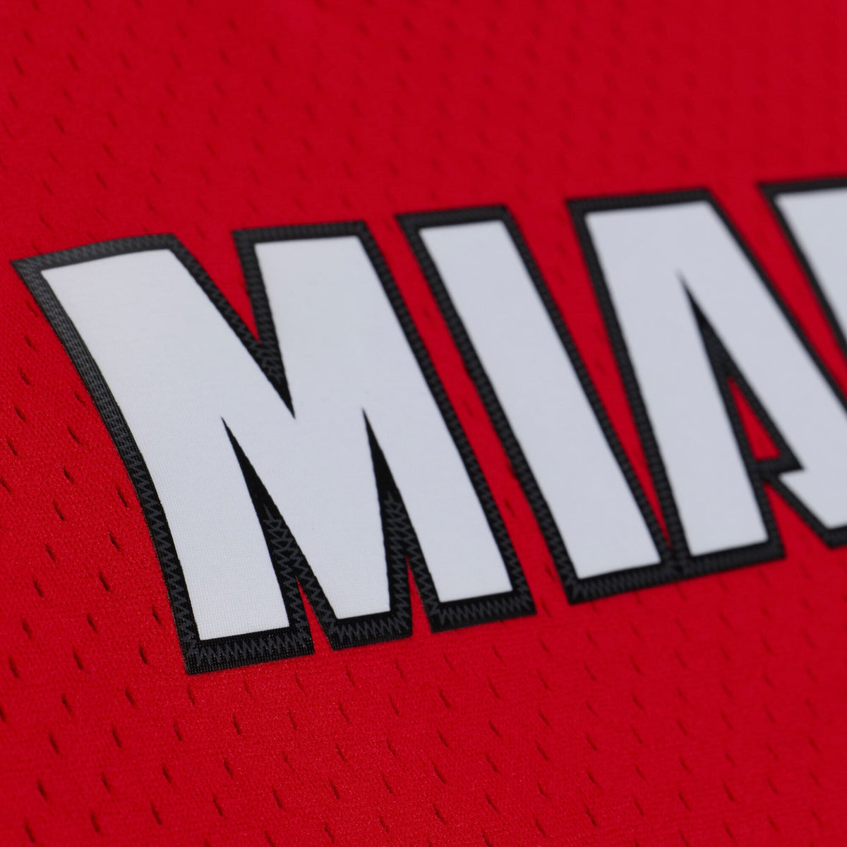 Miami Heat Shaquille O'Neal Mitchell & Ness Red 2005-06 Swingman Jersey for Men product image 5, provided for visual