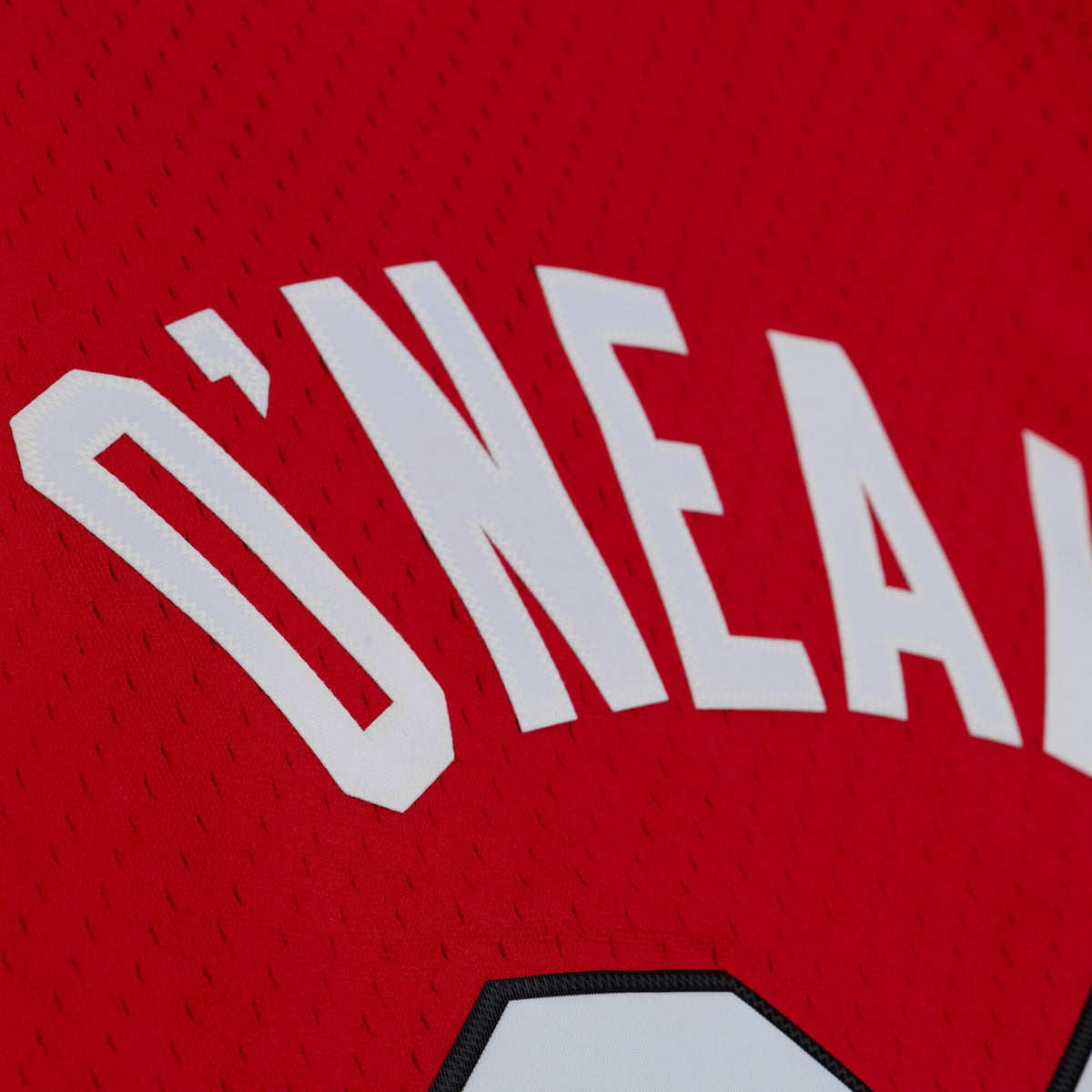 Miami Heat Shaquille O'Neal Mitchell & Ness Red 2005-06 Swingman Jersey for Men product image 8, provided for visual