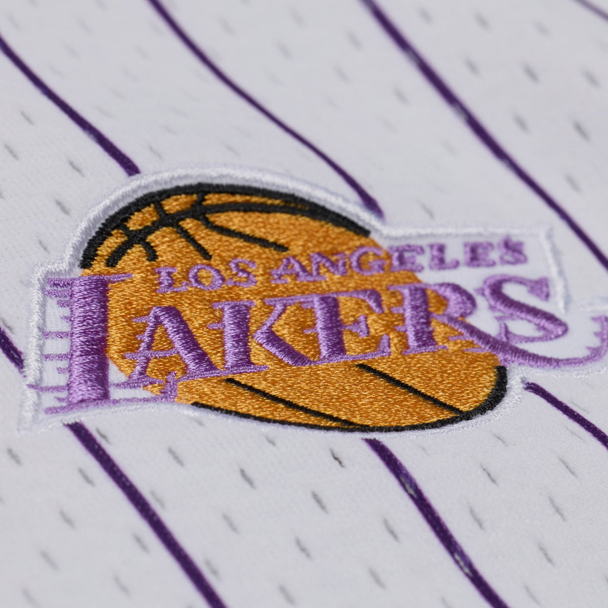 Los Angeles Lakers Mitchell & Ness White Head Coach Pinstripe Mesh Full-Button Baseball Jersey for Men product image 5,
