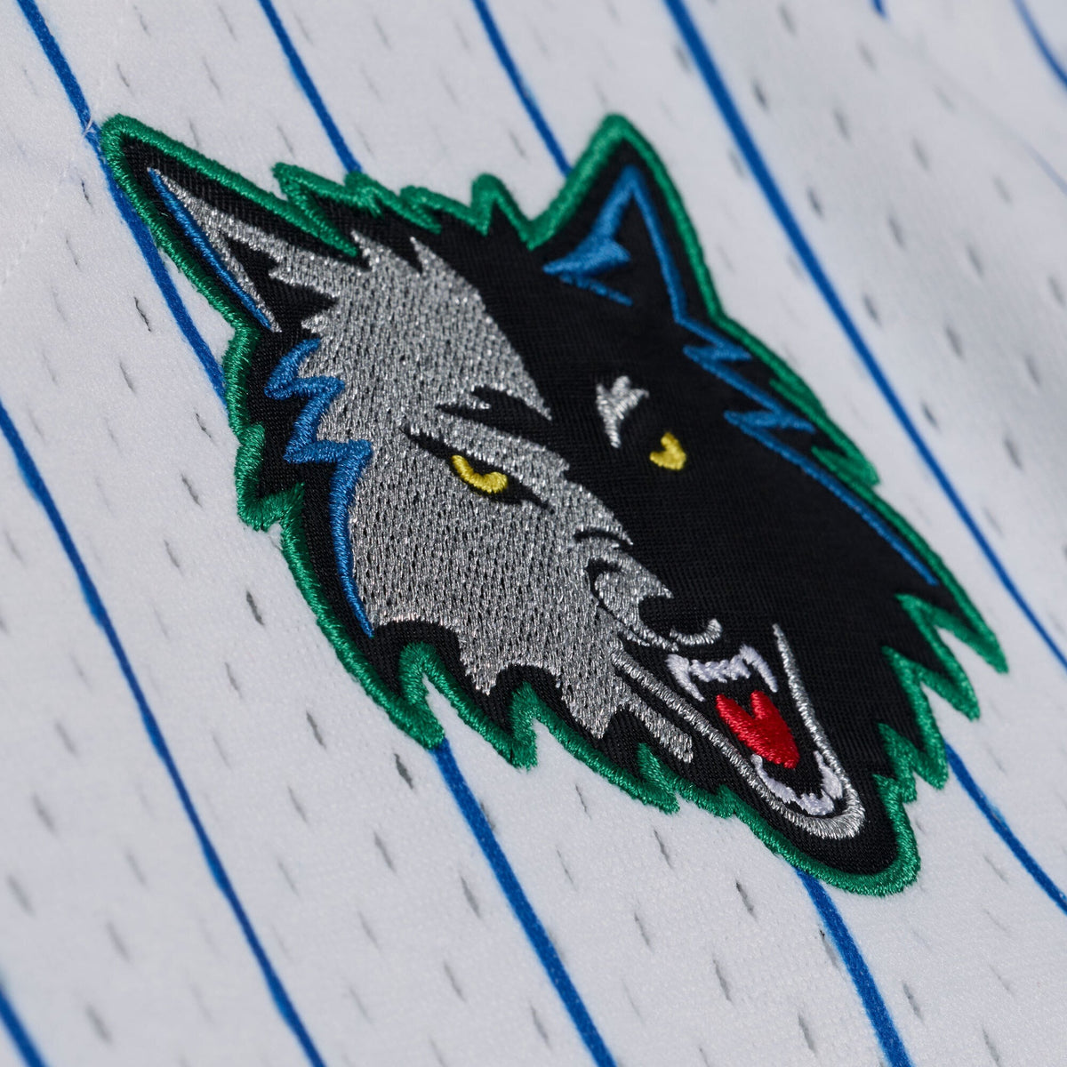 Minnesota Timberwolves Mitchell & Ness White Head Coach Pinstripe Mesh Full-Button Baseball Jersey for Men product image 6,